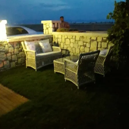 Beyaz Tas Butik 2* Ayvalik