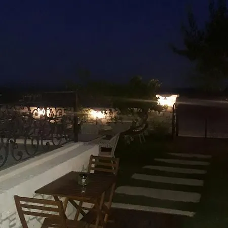 Beyaz Tas Butik Ayvalik