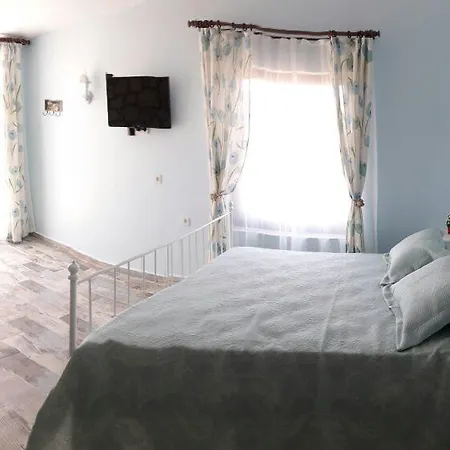 Beyaz Tas Butik מלון 2*