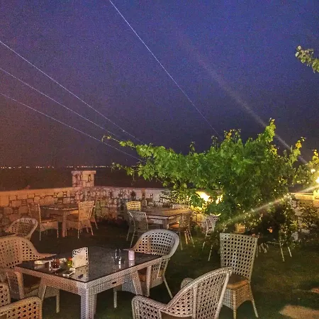 Beyaz Tas Butik מלון