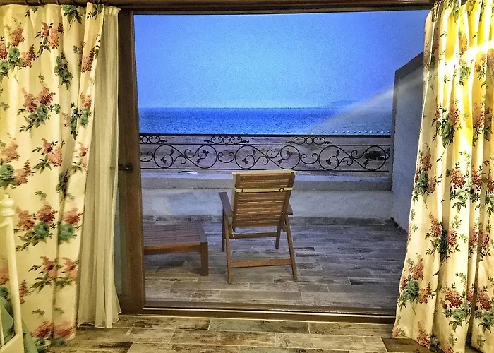 Beyaz Tas Butik Ξενοδοχείο Ayvalı