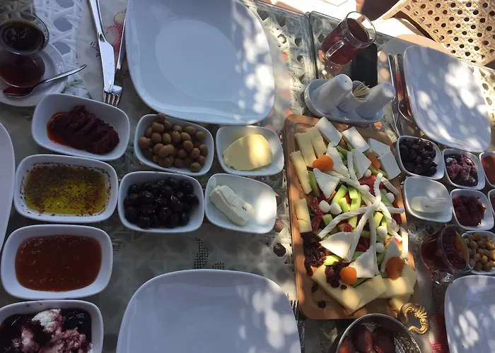 Beyaz Tas Butik 2* Ayvalı